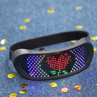 VR modellano accendono i vetri programmabili del LED con Bluetooth